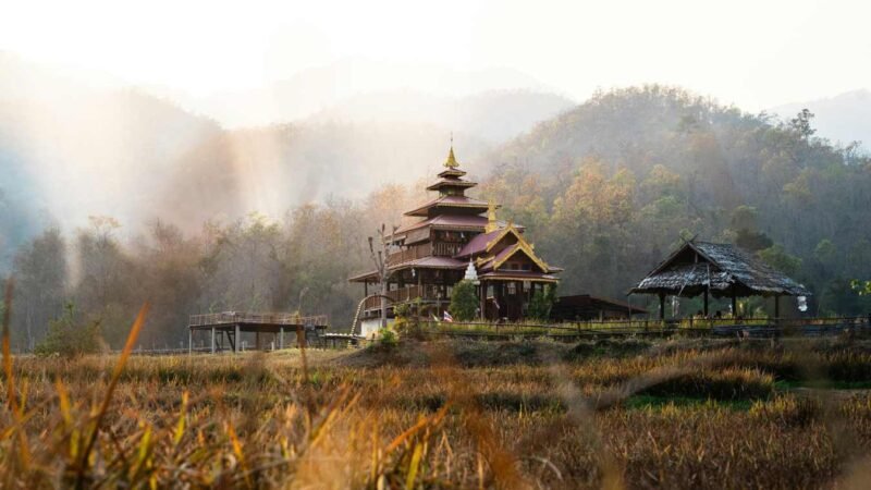 Pai, Thailandia - vista su un tempio