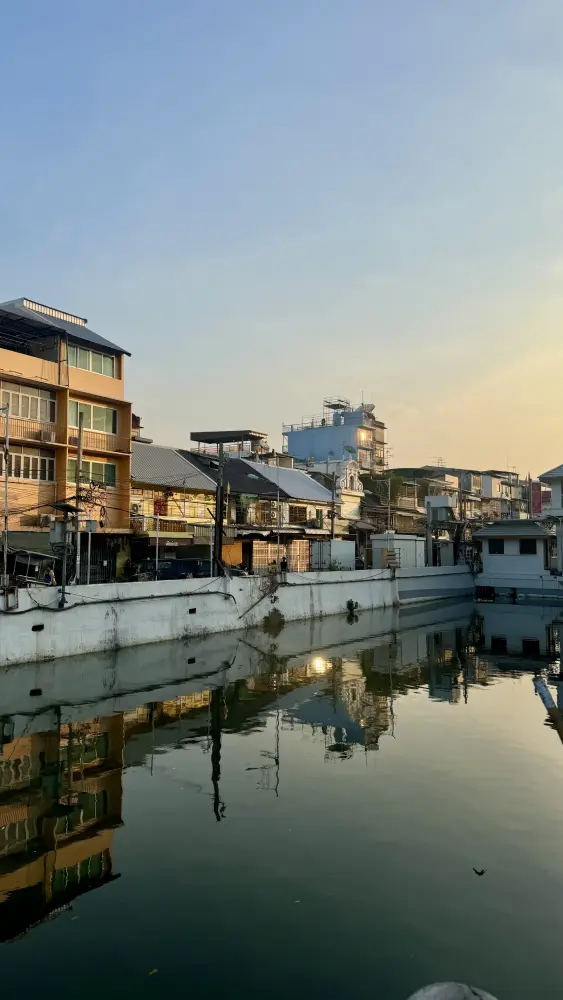 Un piccolo fiume a Bangkok