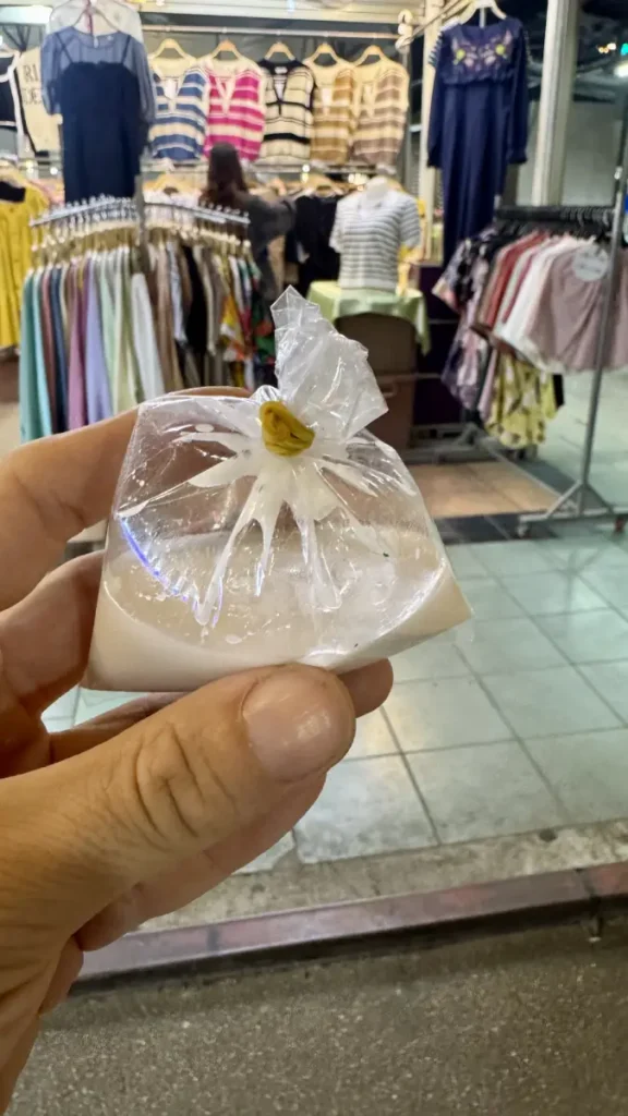 Busta con latte di cocco