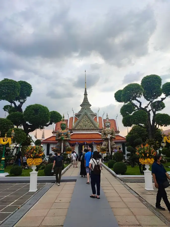Un tempio Tempio a Bangkok vista frontale