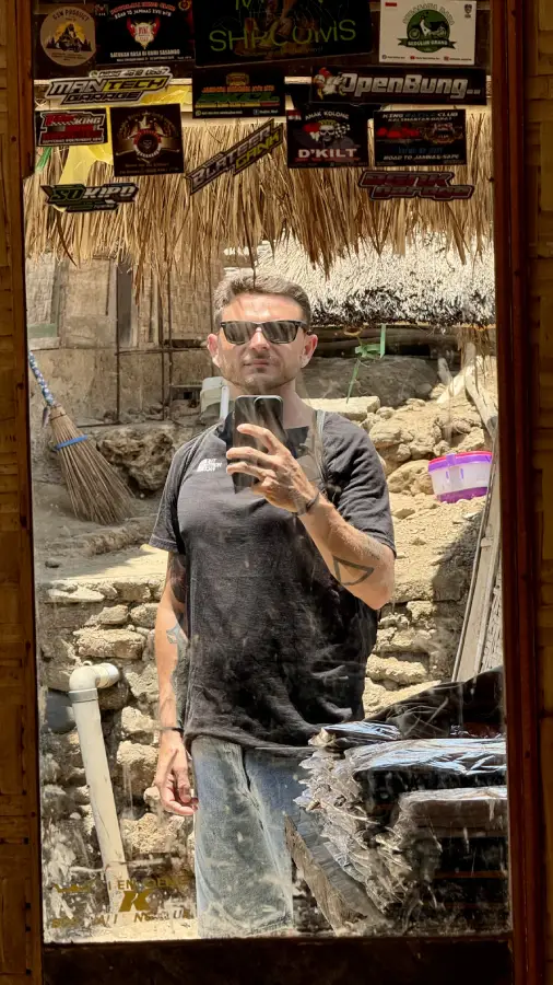 io, selfie allo specchio, Sade Village - Lombok