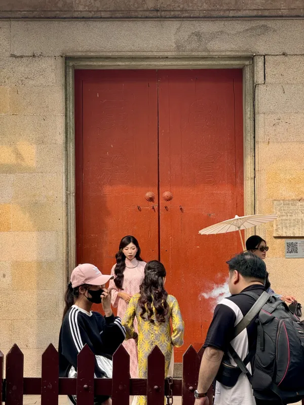 Ragazze in posa per una foto