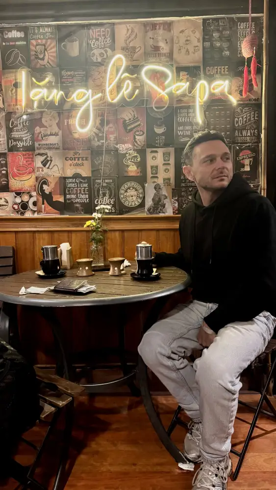 io in un caffè di Sapa