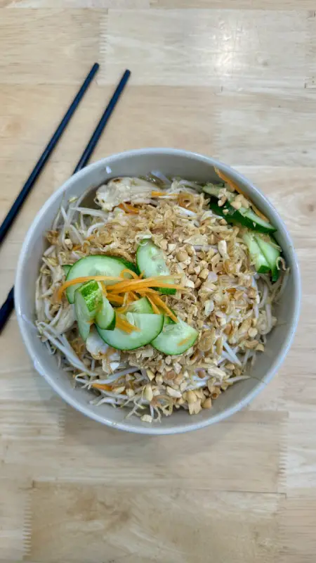 una zuppa calda in un ristorante di Hanoi