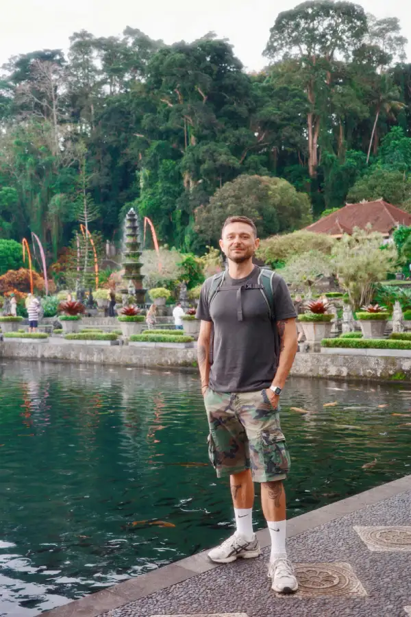 Bali io al Tempio delle carpe