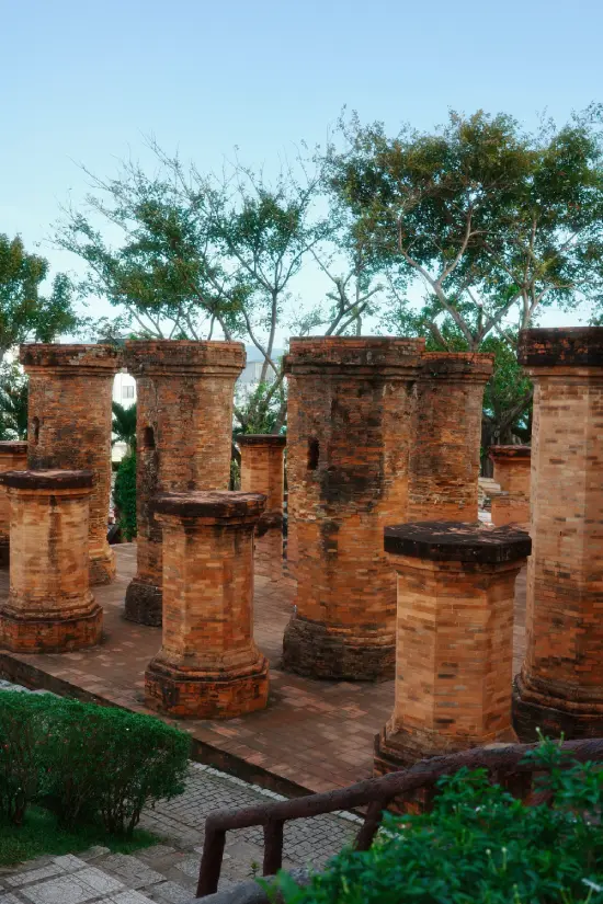 Cham Towers viste da lontano in Vietnam