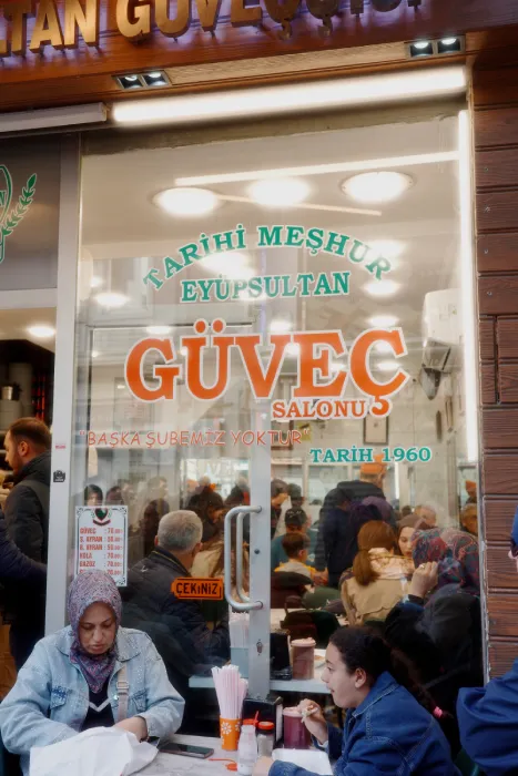 Guvec Pierre a Istanbul