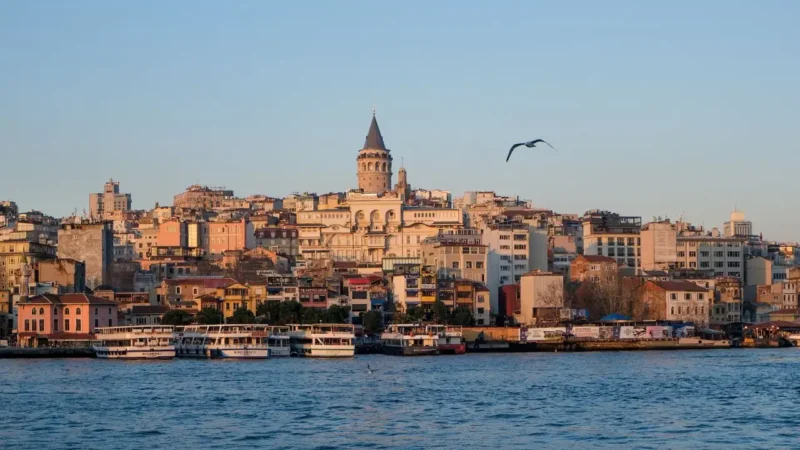 Istanbul vista dal ponte di Galata