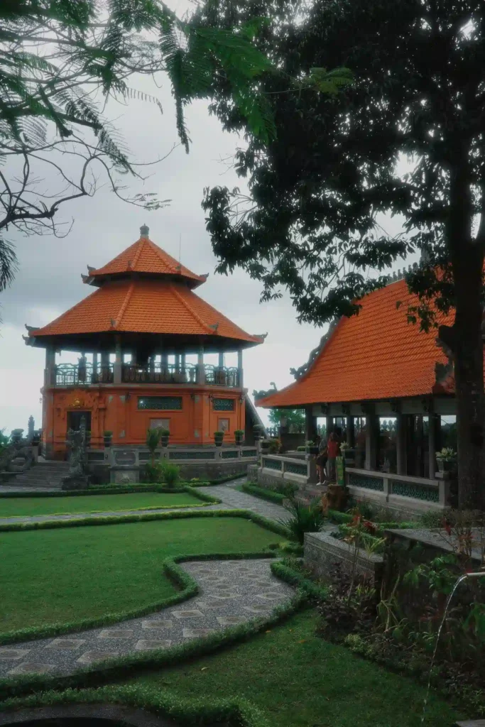 tempio balinese Tirta-Gangga