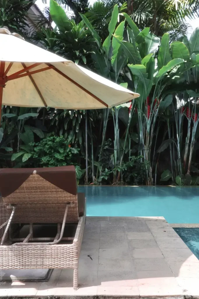 piscina hotel a Bali
